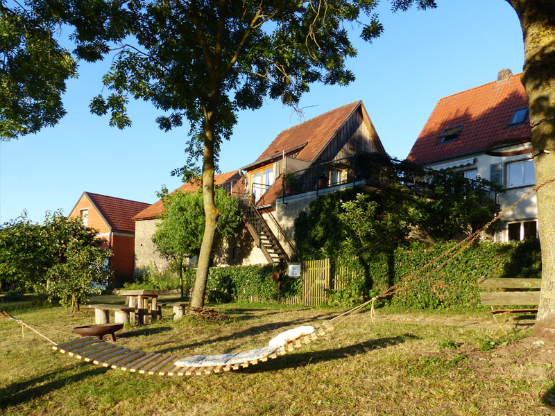 Aussenplatz mit Haengematte
